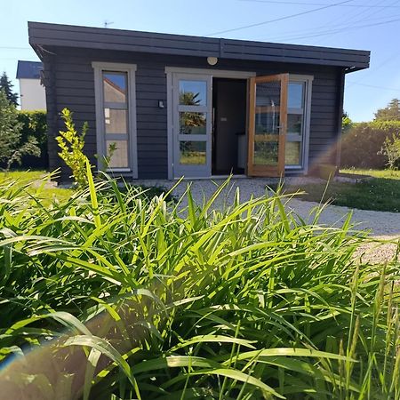 Tiny House Toute Equipee Avec Jardin Saint-Florent-sur-Cher Buitenkant foto
