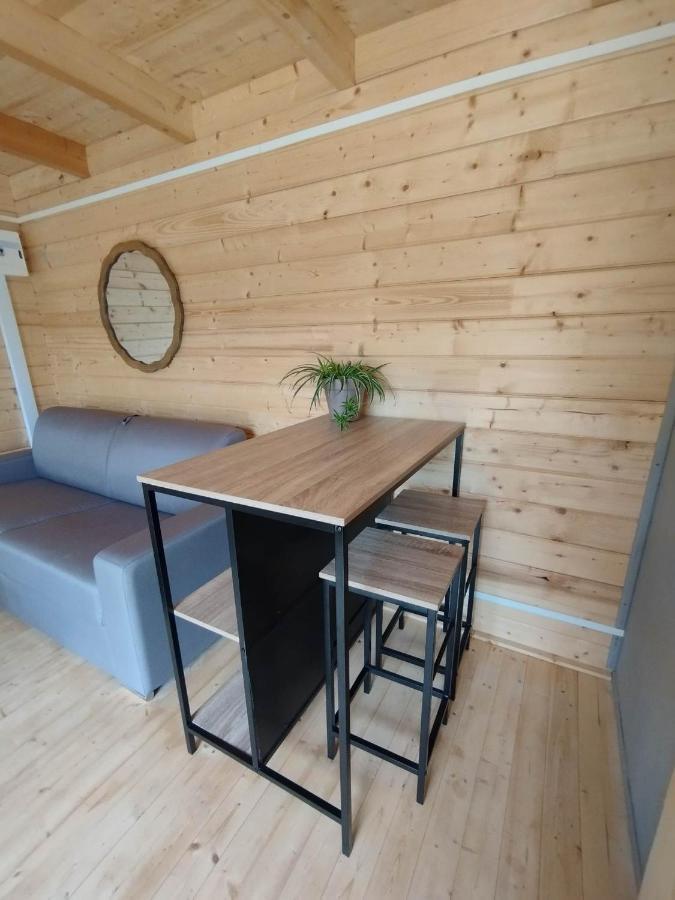 Tiny House Toute Equipee Avec Jardin Saint-Florent-sur-Cher Buitenkant foto